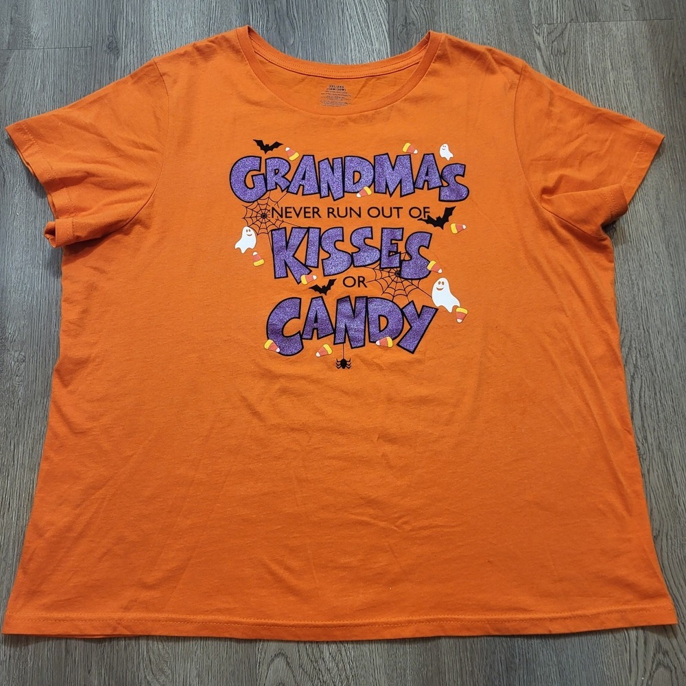 Halloween T-Shirt Women's 2XL Orange "Grandma Never Run Out of Kisses Or‎ Candy"